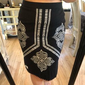 NWT Odd Molly Pattern Cotton  Knit Black Skirt Size 3/L fitted